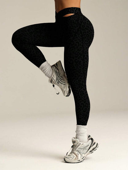 One-Piece Leopard Athletic Shorts – High Stretch, Crisscross Ribbed Waist for Fitness & Yoga