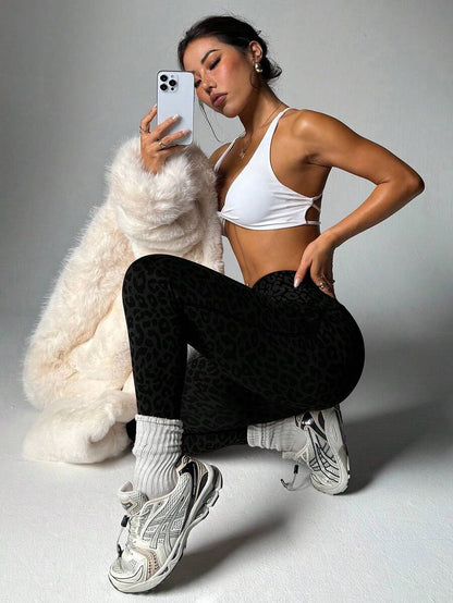 One-Piece Leopard Athletic Shorts – High Stretch, Crisscross Ribbed Waist for Fitness & Yoga