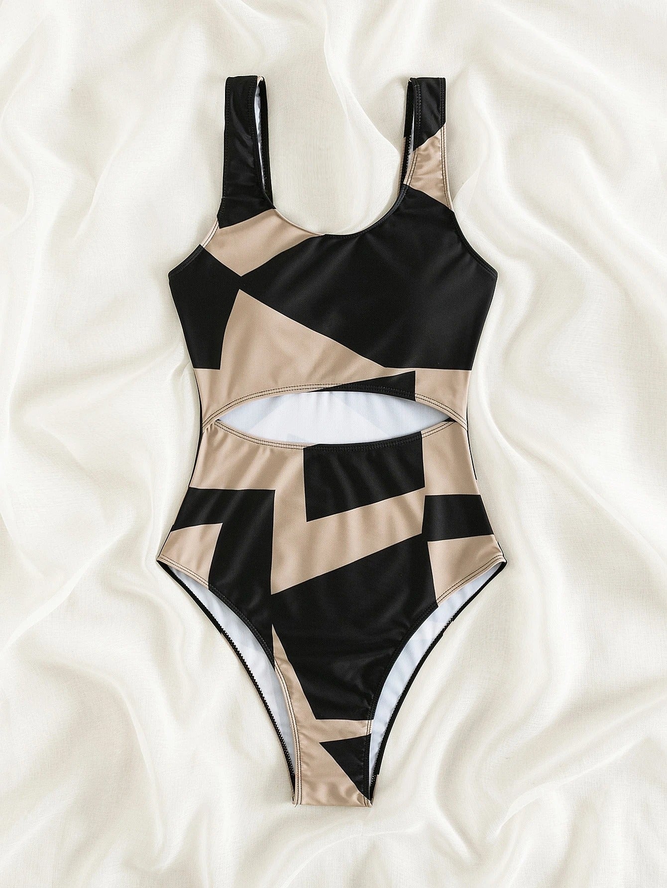 One-Piece Swimsuit Color block Cut-Out Design for Summer Beach