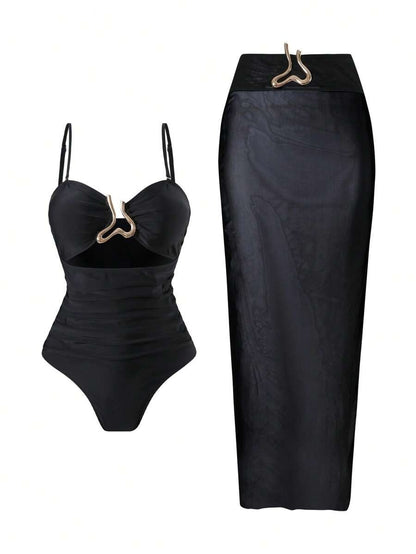 2-Piece Set Women’s Bikini & Beach Skirt – Black Cutout Top, Casual Summer Vacation Outfit