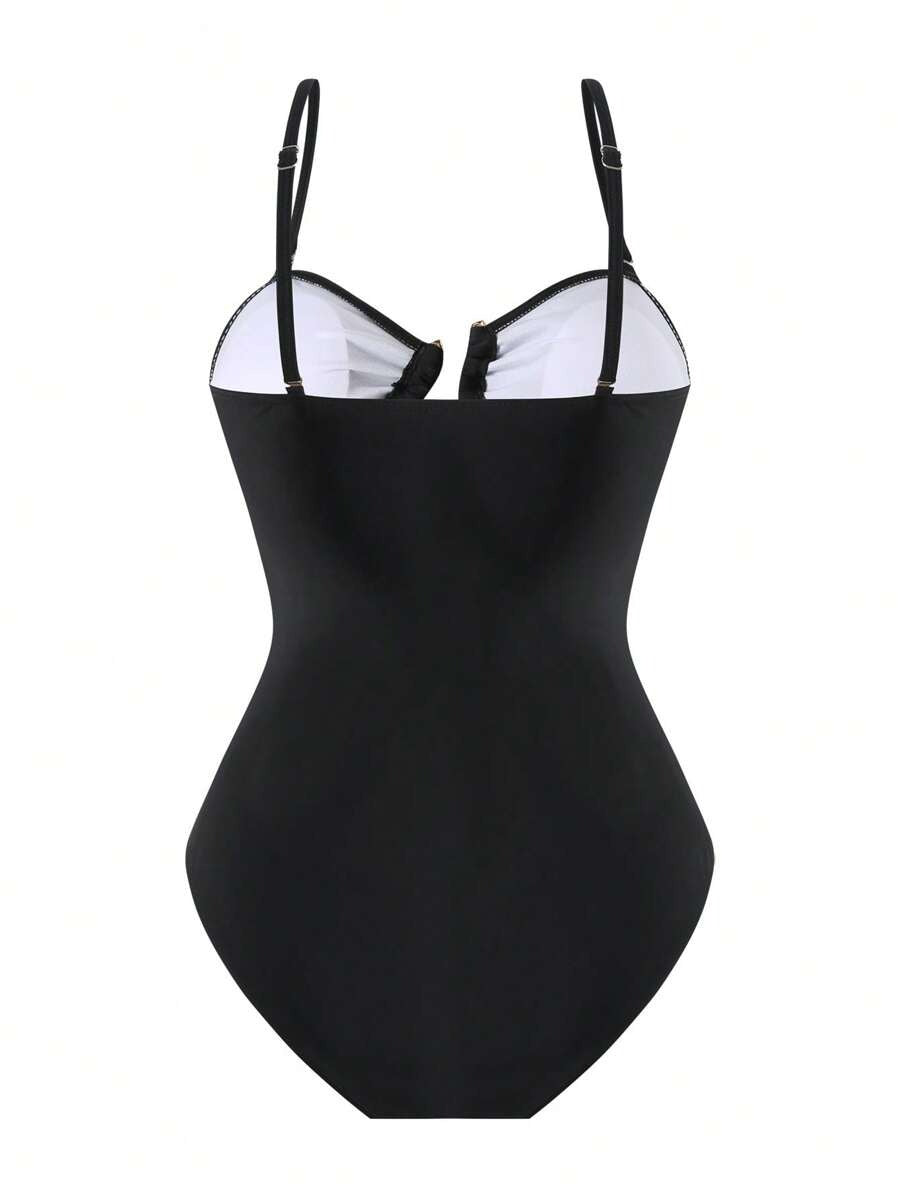 2-Piece Set Women’s Bikini & Beach Skirt – Black Cutout Top, Casual Summer Vacation Outfit