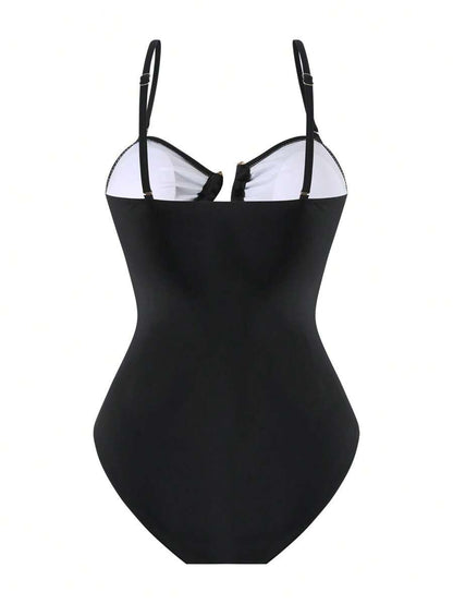 2-Piece Set Women’s Bikini & Beach Skirt – Black Cutout Top, Casual Summer Vacation Outfit