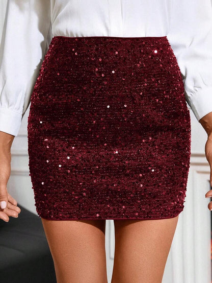 Women's Elegant Monochromatic Mini Skirt Decorated with Sequins and Glitter