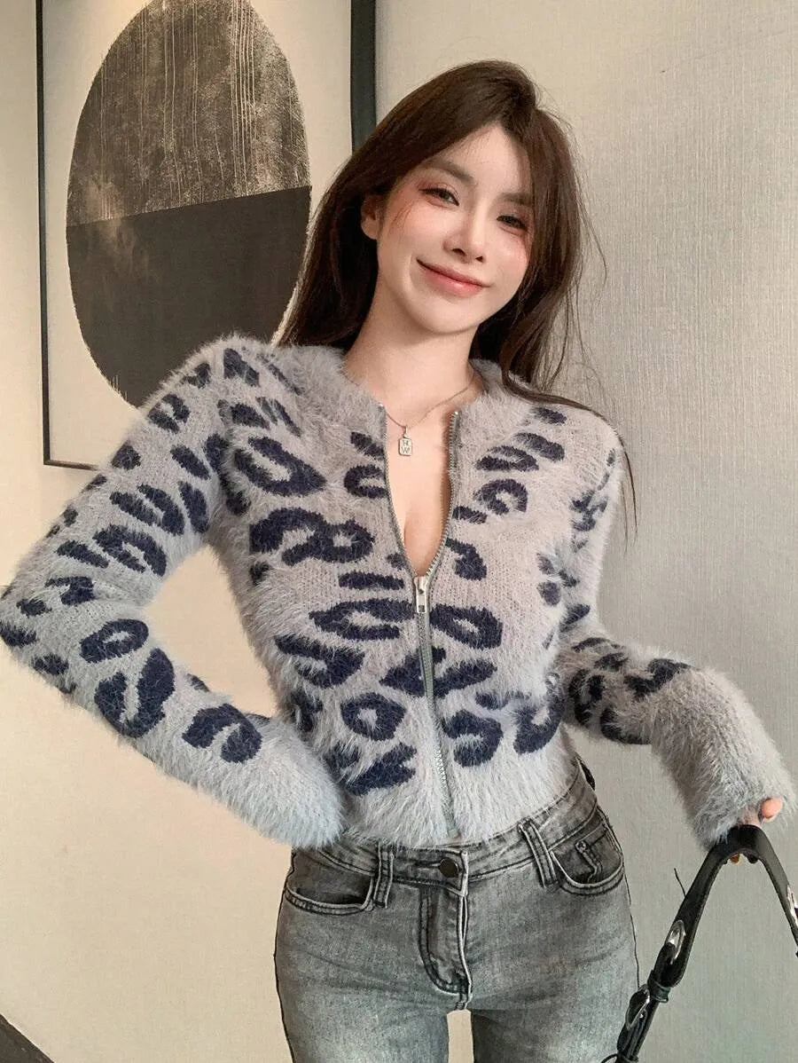 Women's Tiger Print Zipper Cardigan for Winter