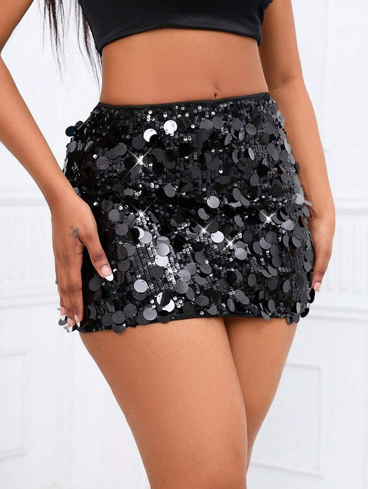Sequined pencil skirt for holiday parties